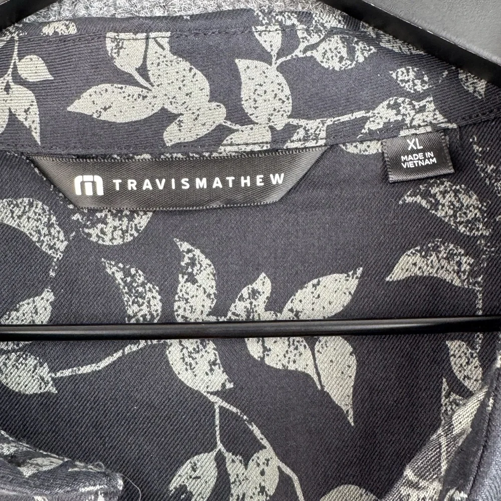Travis Mathew Under Button Collar Shirt Mens XL Black Searchlight Floral Casual